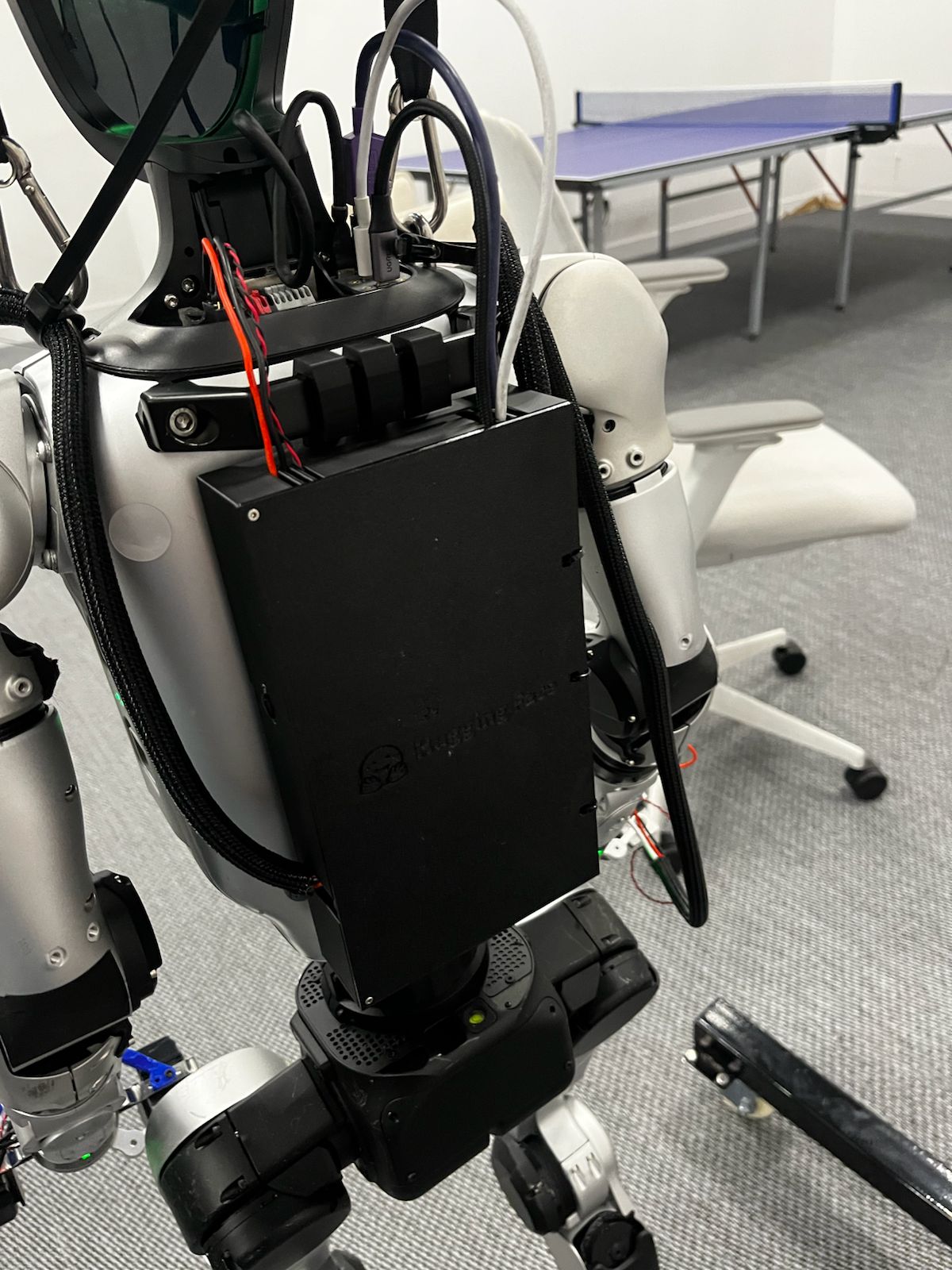 Backpack closed on the robot's back